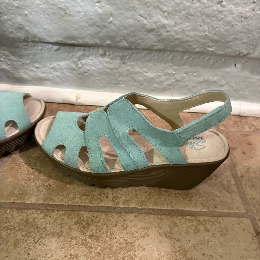 New Skechers parallel stylin suede leather wedge sandals size 5.5 turqoise color